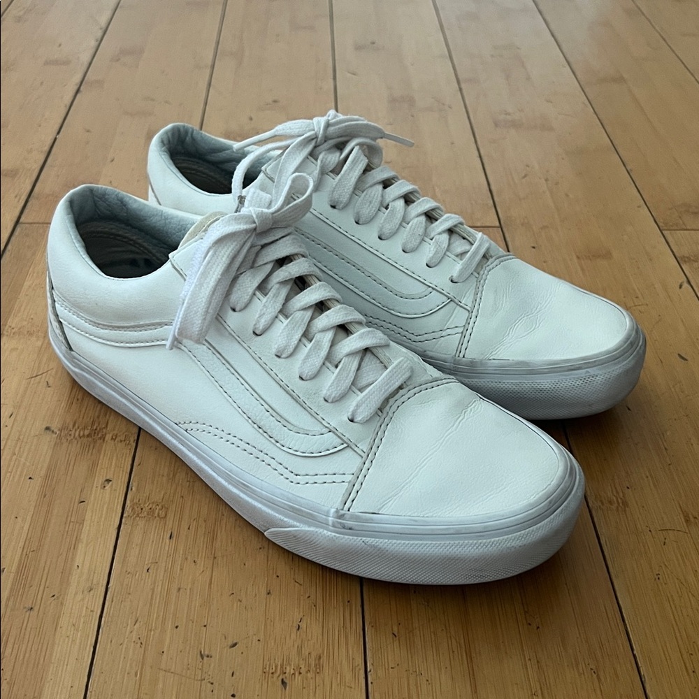 Vans White Leather Old School Low-Top Sneakers Men’s 7 Women’s 8.5